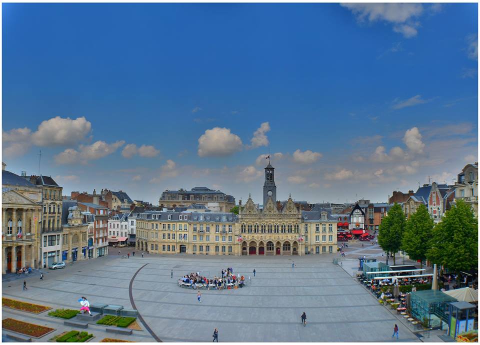 Saint-Quentin - La place de l'Hôtel de Ville