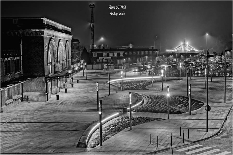 Saint-Quentin - La gare le parvis